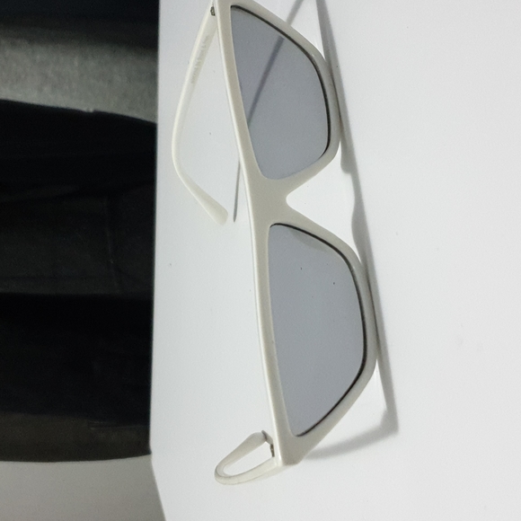 MinkPink White cateye smoke lens sunglasses recall - Picture 11 of 12